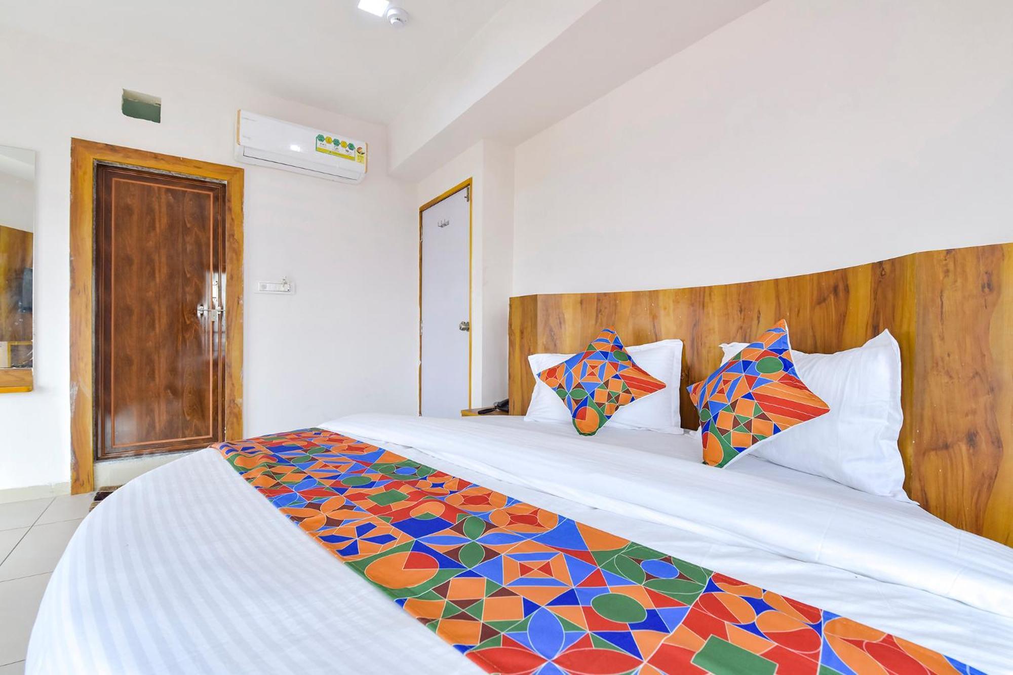Fabhotel Star Ахмедабад Экстерьер фото